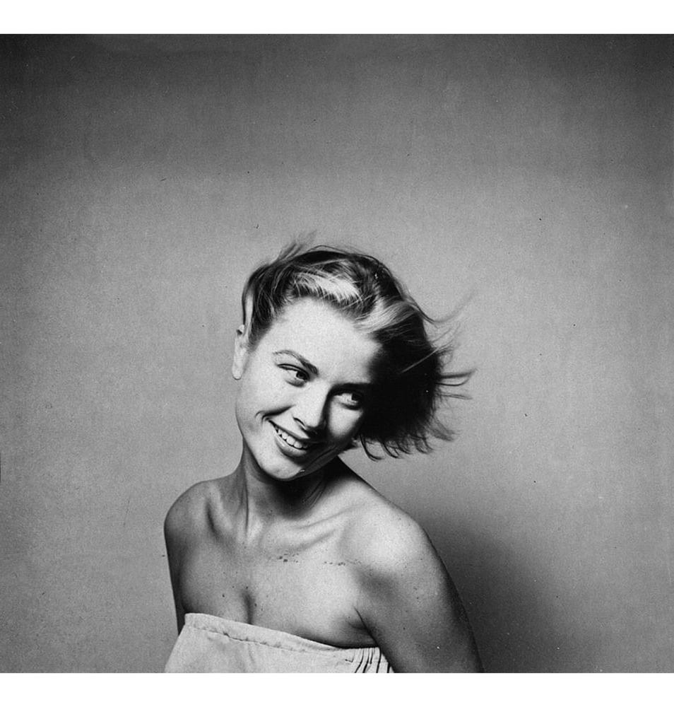 25P Celebrity Boobs - Grace Kelly