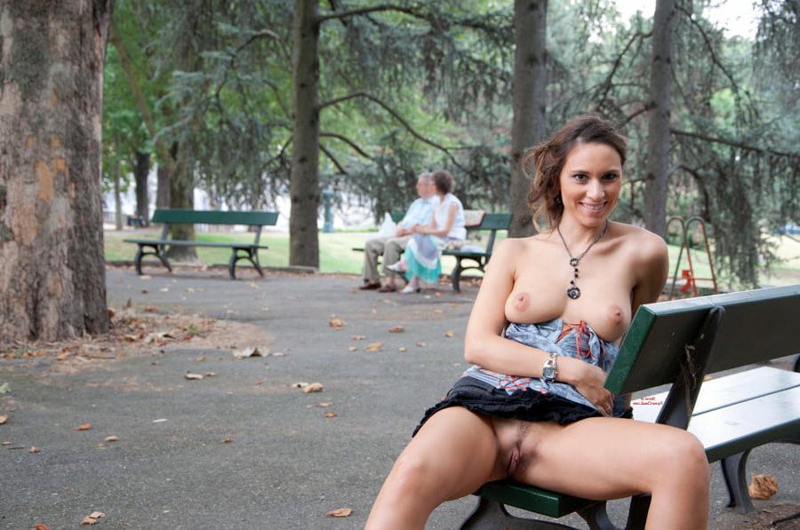 20P exhibitionist girl in TORINO