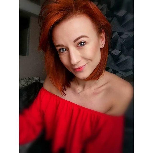 25P Roksana hot fit polish redhead!