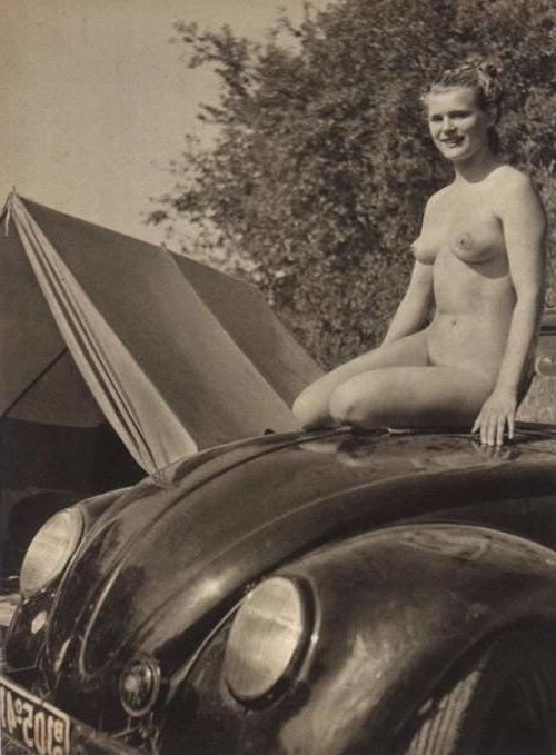 25P Naked people of vintage photos Vol. 33
