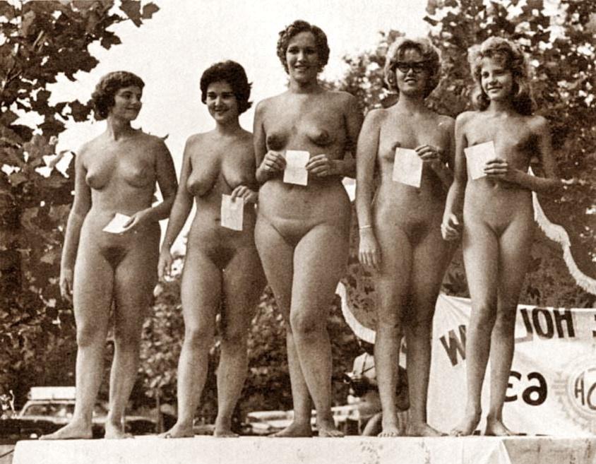 25P Vintage Nudists 39