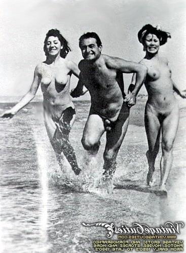 25P Vintage Nudists 39