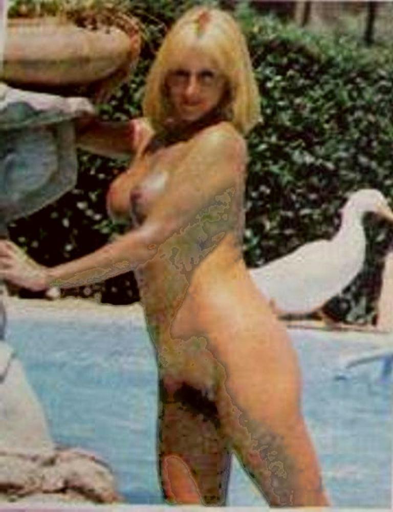 25P Vintage spanish tv host