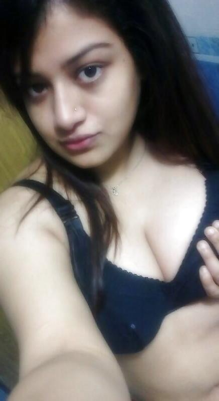 25P indian girl showing her big natural tits and shaved pussy