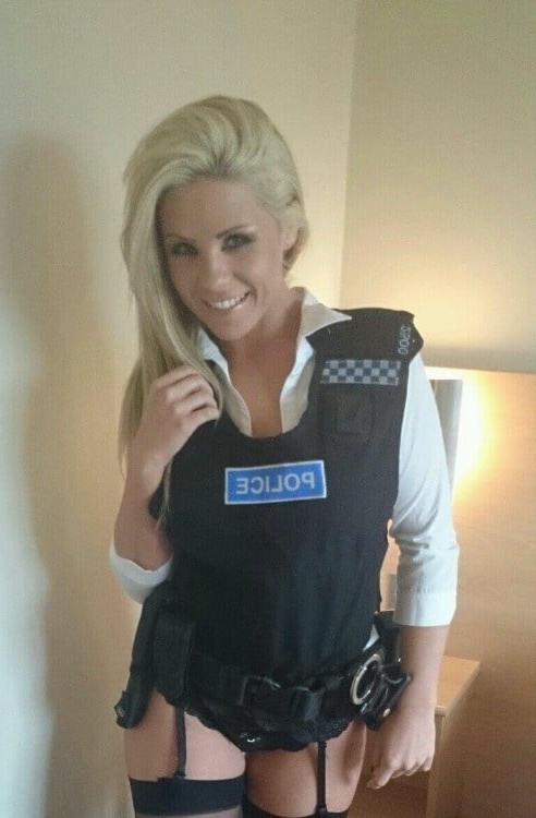 25P Police uniforms