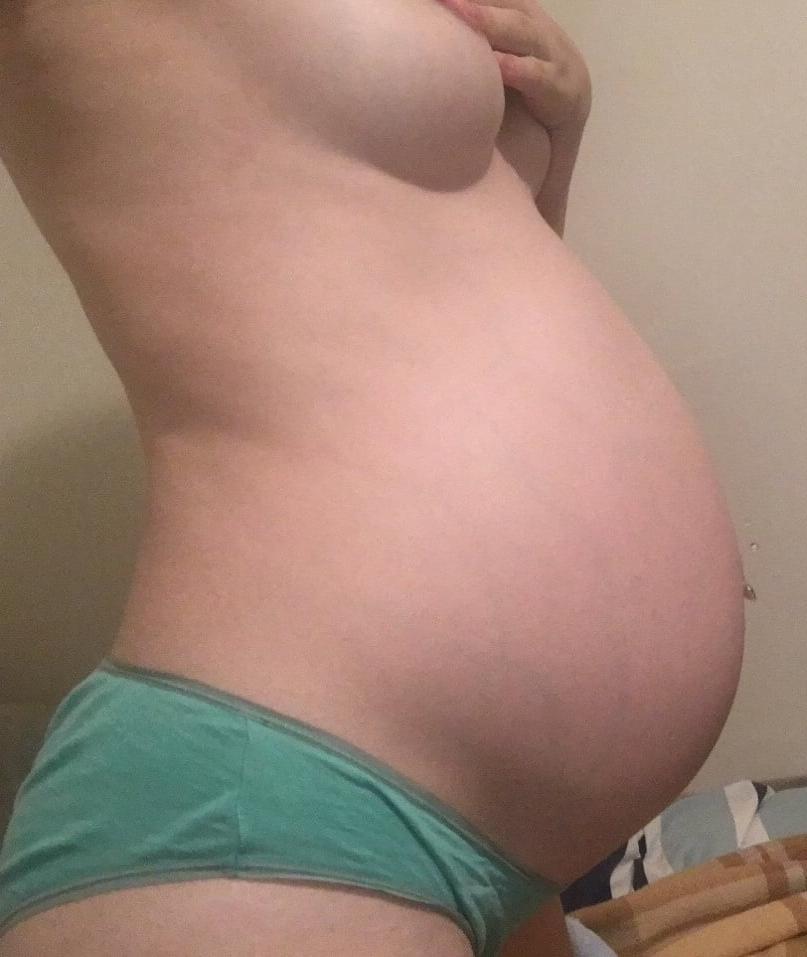 25P Young Pregnant Teens 110