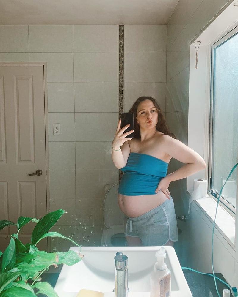 25P Young Pregnant Teens 110