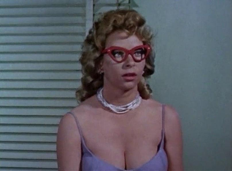 25P Celebrity Boobs - Eve Meyer