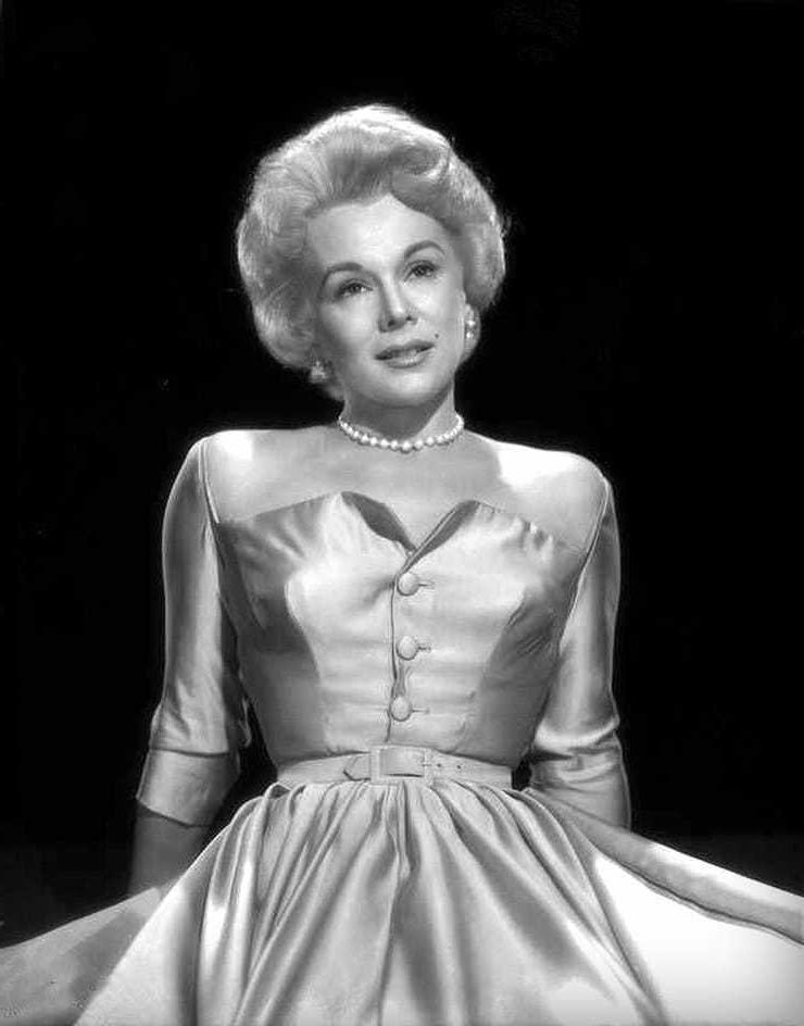 25P Celebrity Boobs - Eva Gabor
