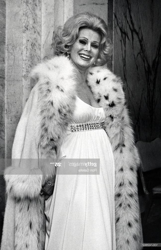 25P Celebrity Boobs - Eva Gabor
