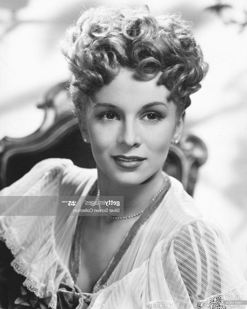 25P Celebrity Boobs - Eva Gabor