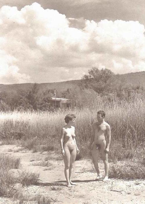 25P Naked people of vintage photos Vol. 32