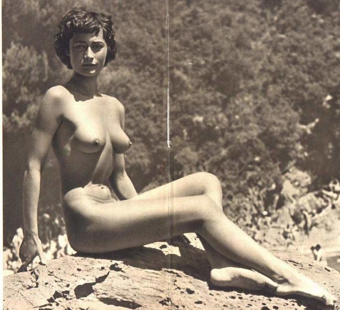 25P Naked people of vintage photos Vol. 32