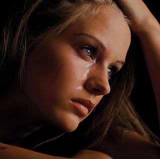 7P Crying Girls