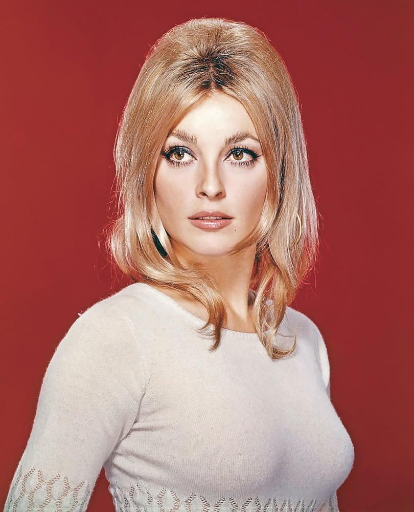 25P Celebrity Boobs - Sharon Tate