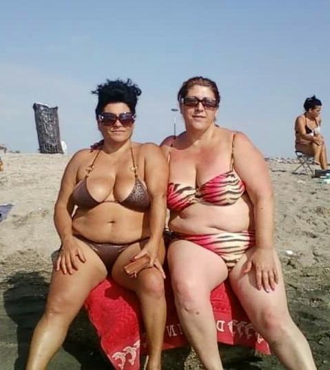 25P Italian GILF Giussipina