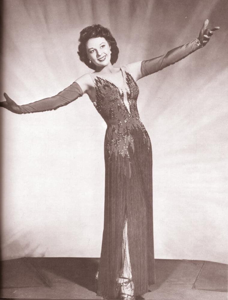 25P Celebrity Boobs - Susan Hayward