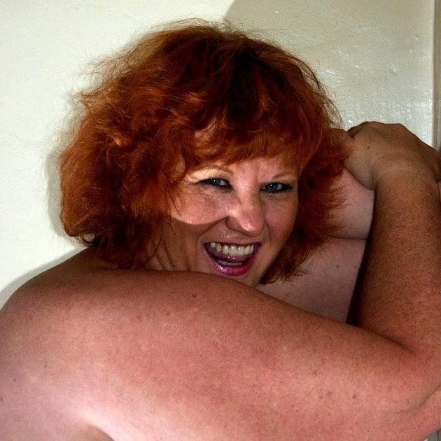 25P Seductive Mature BBW