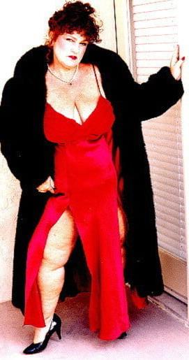 25P Mature BBW Nancy
