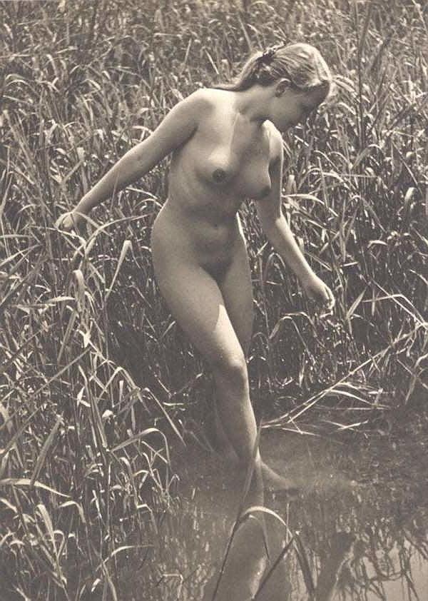 25P Naked people of vintage photos Vol. 31