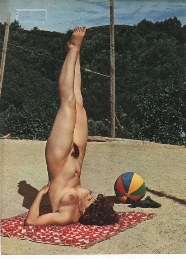 25P Naked people of vintage photos Vol. 31