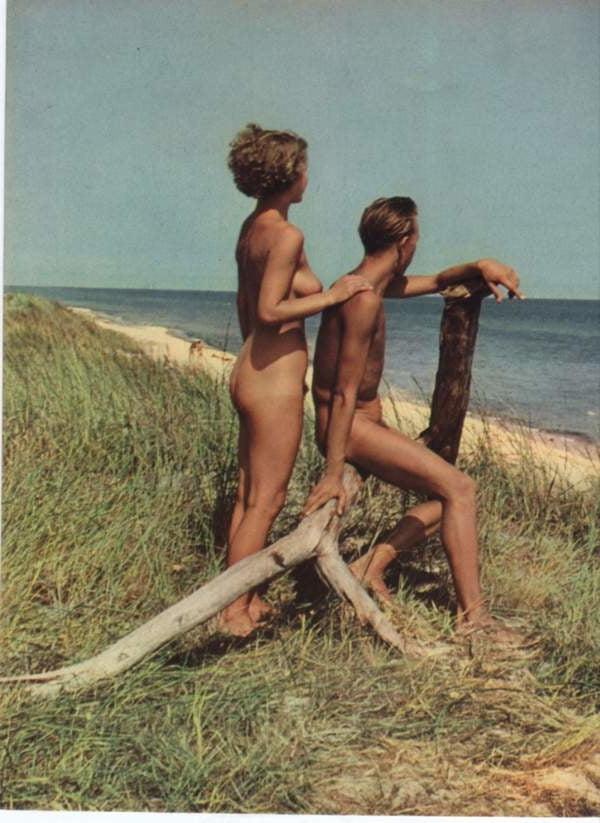 25P Naked people of vintage photos Vol. 31