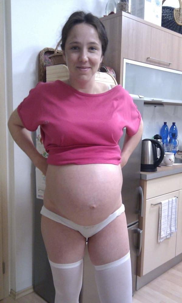 24P kuklenec pregnant
