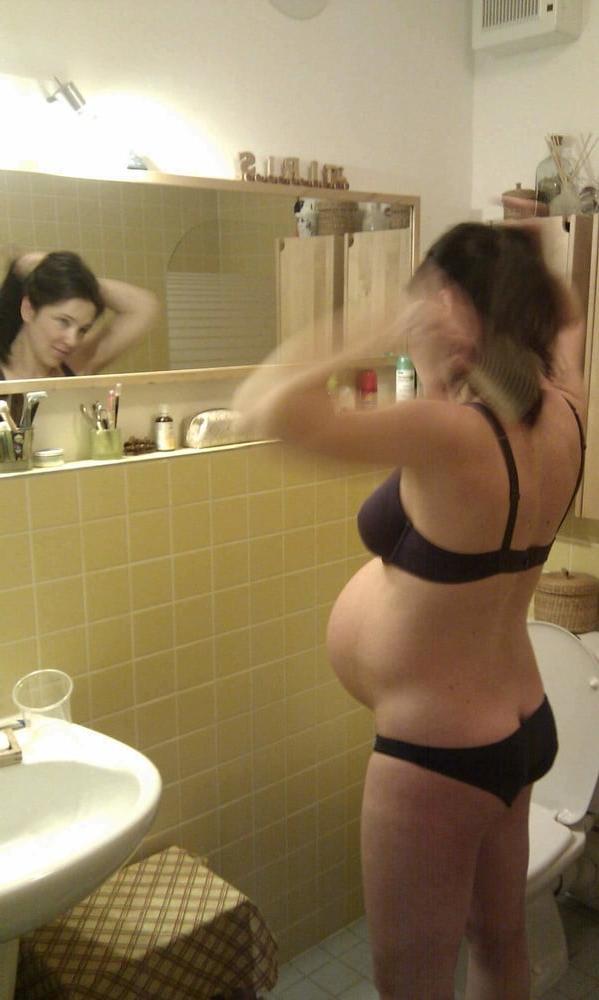 24P kuklenec pregnant