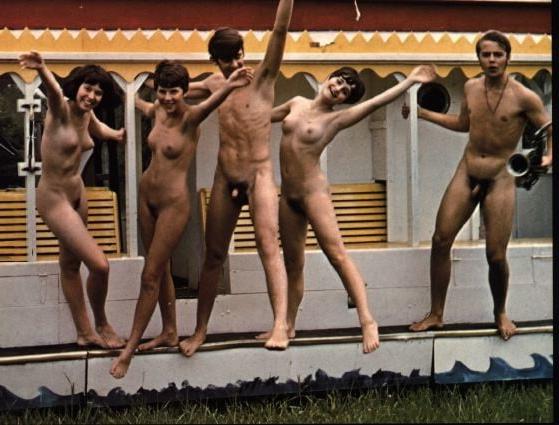 25P Vintage Nudists 38