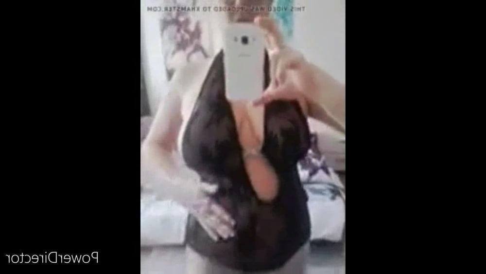 25P ma femme surprise a ce masturber