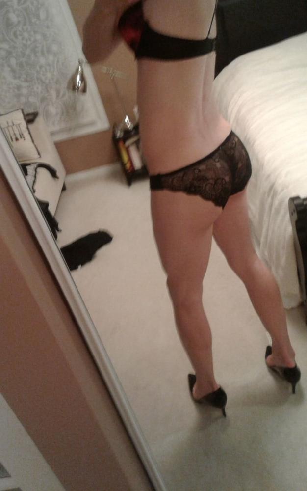 12P Ass Tease