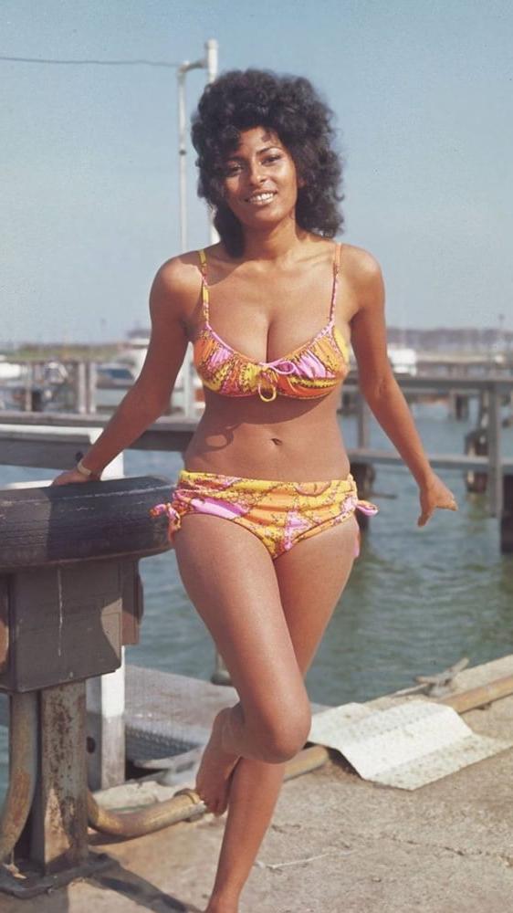25P Vintage babes 2