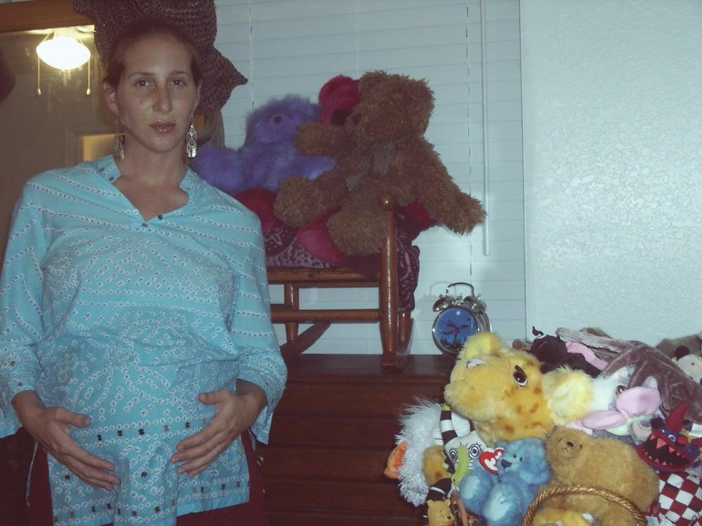 13P Brünette US-MILF schwanger