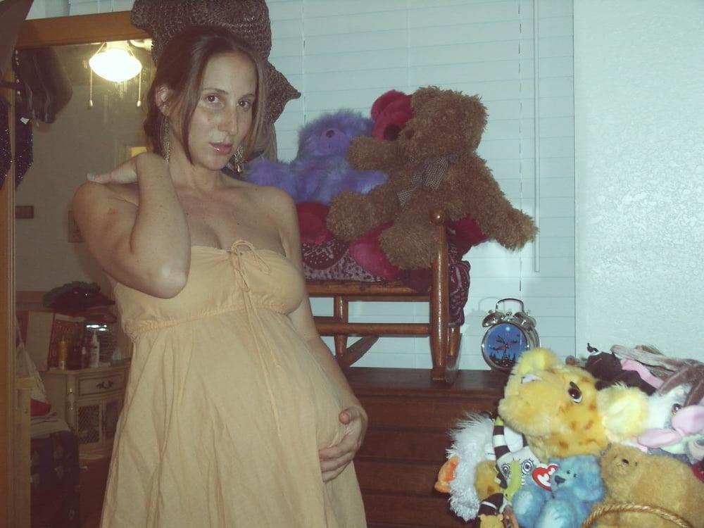 13P Brünette US-MILF schwanger