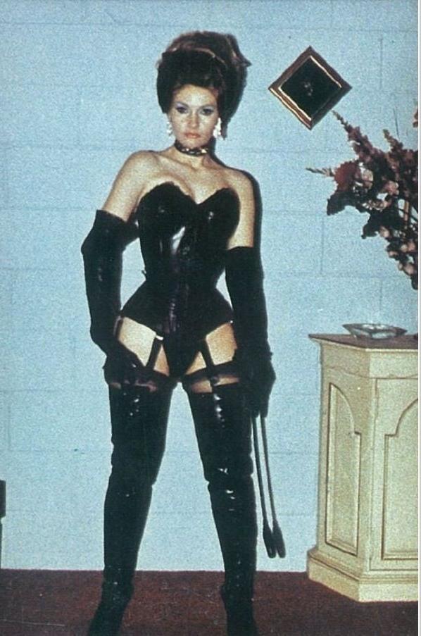 25P Vintage Mistresses.