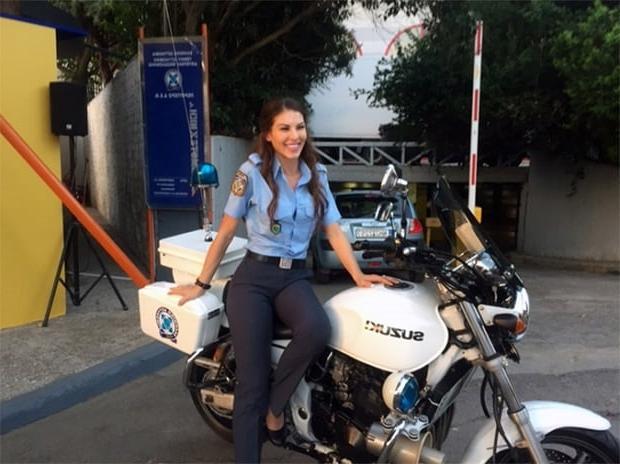 25P Police women