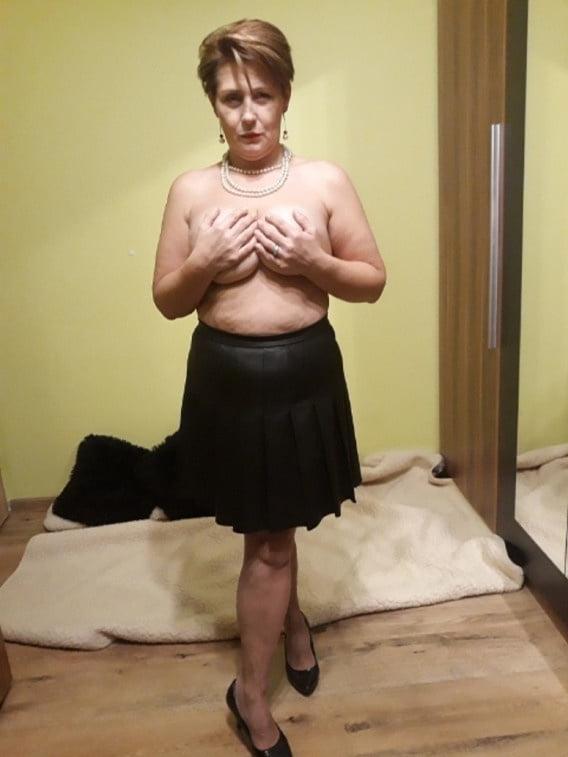17P Jola, a Polish whore
