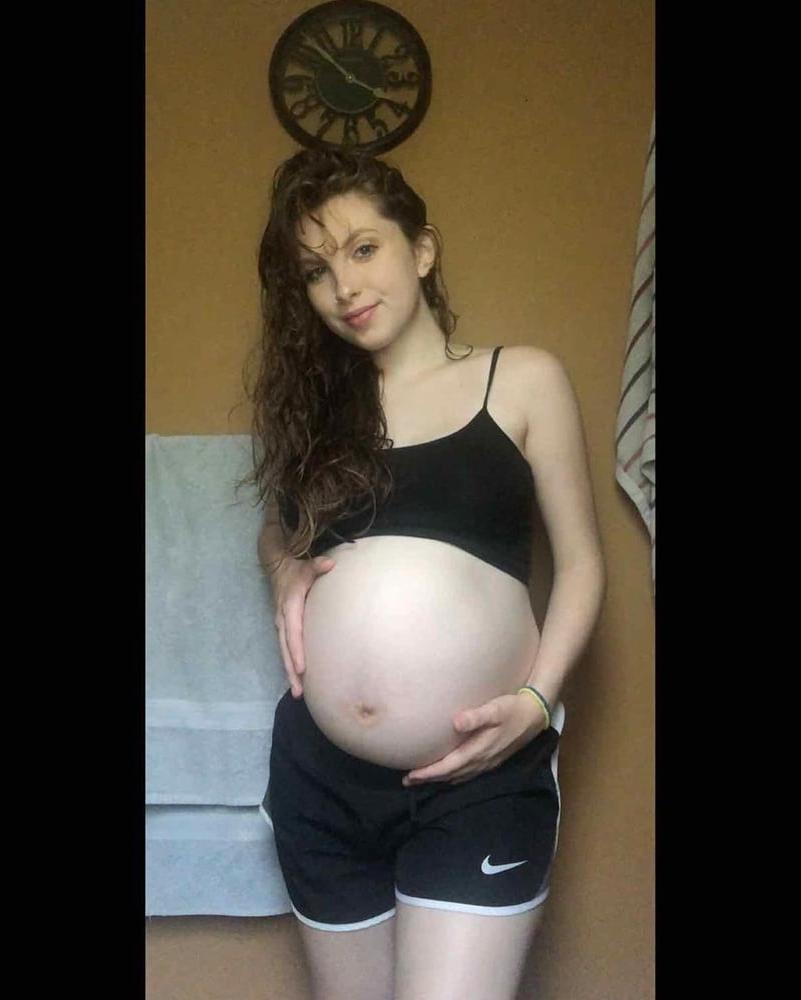 25P Young Pregnant Teens 109