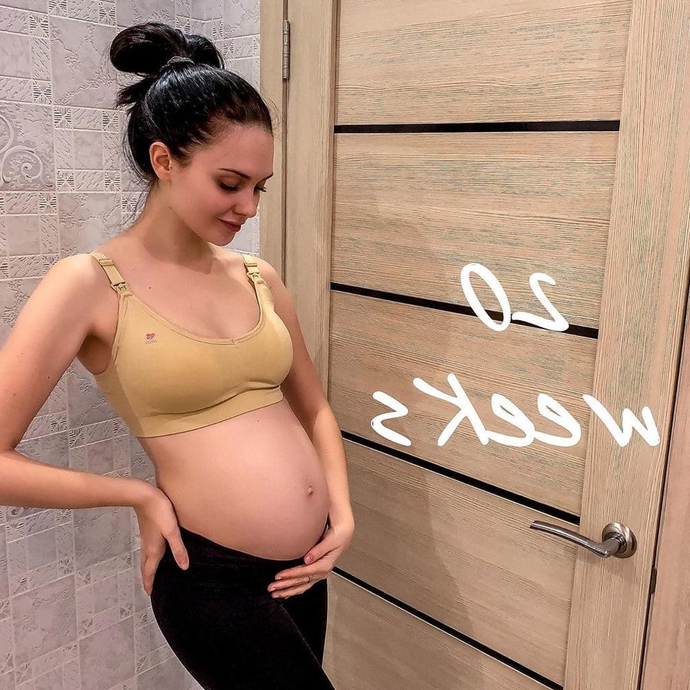 25P Young Pregnant Teens 109