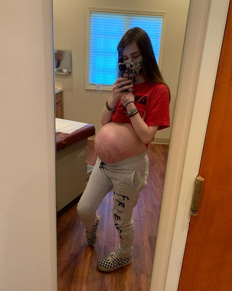 25P Young Pregnant Teens 109