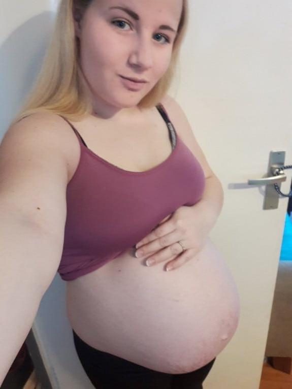 25P Young Pregnant Teens 109
