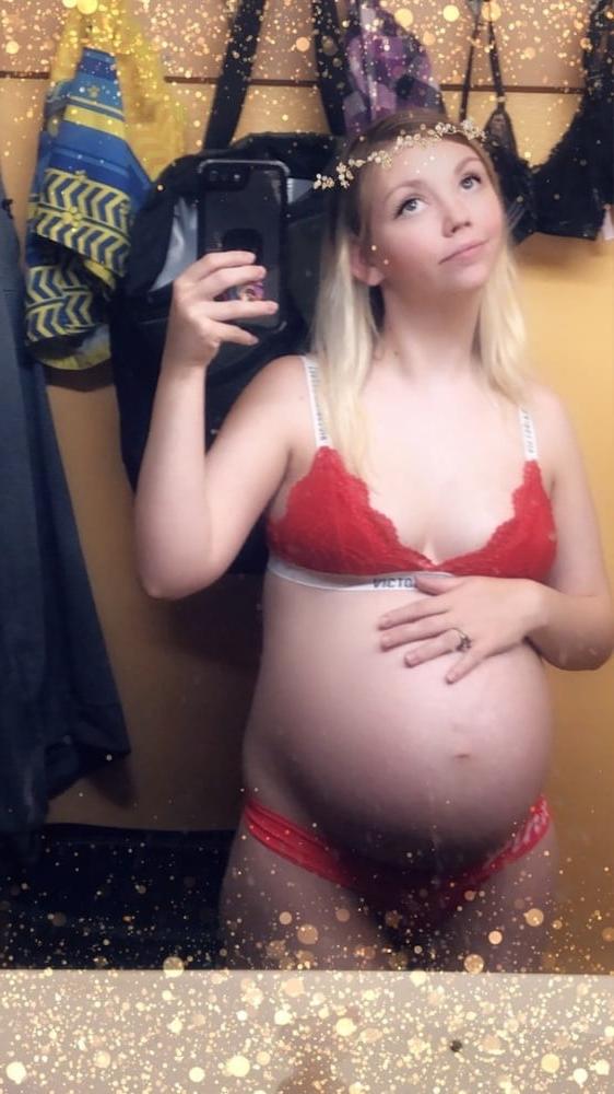 25P Young Pregnant Teens 109