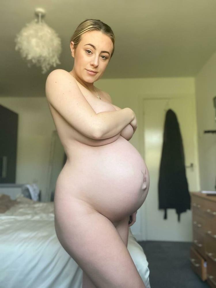 25P Sexy Bobbi pregnant exposed