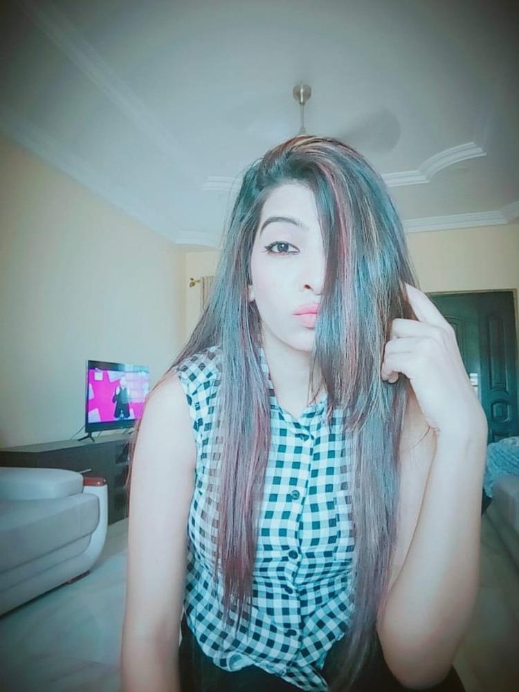 25P Sexiest babe with banging body