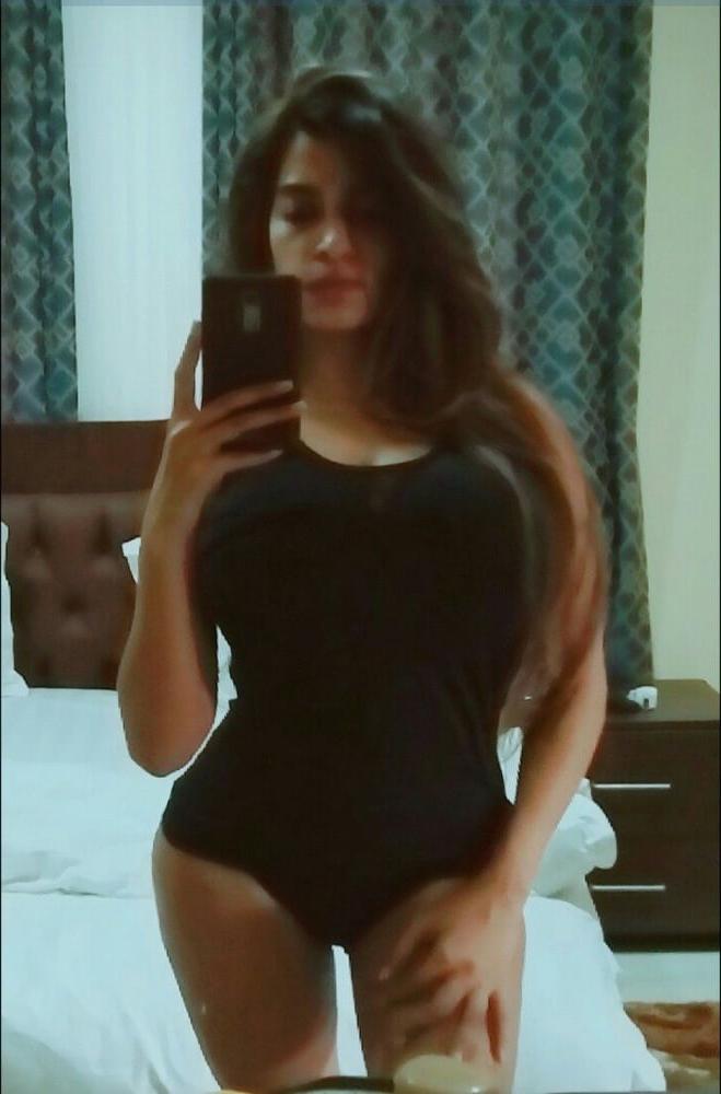 25P Sexiest babe with banging body