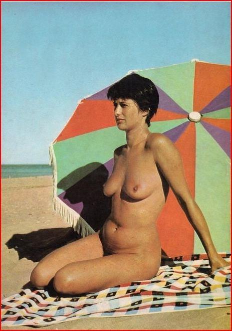 25P Naked people of vintage photos Vol. 29