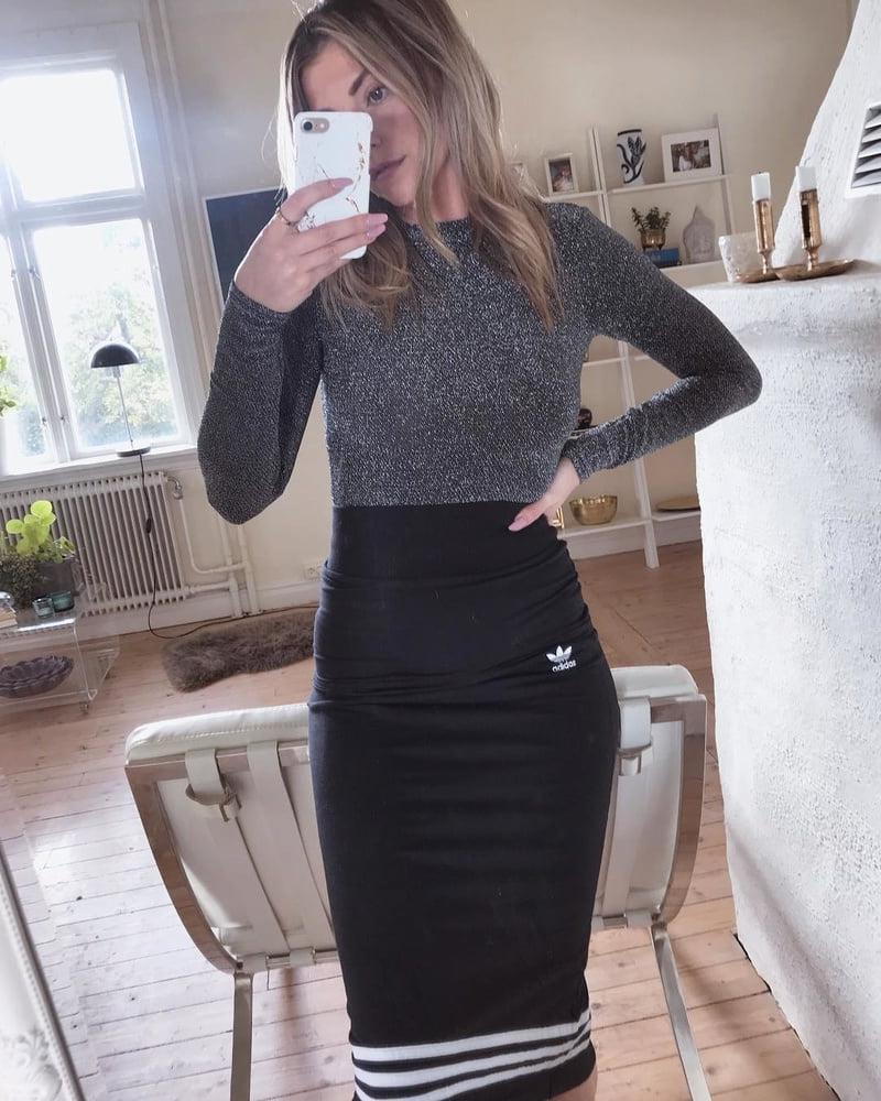 25P Swedish MILF