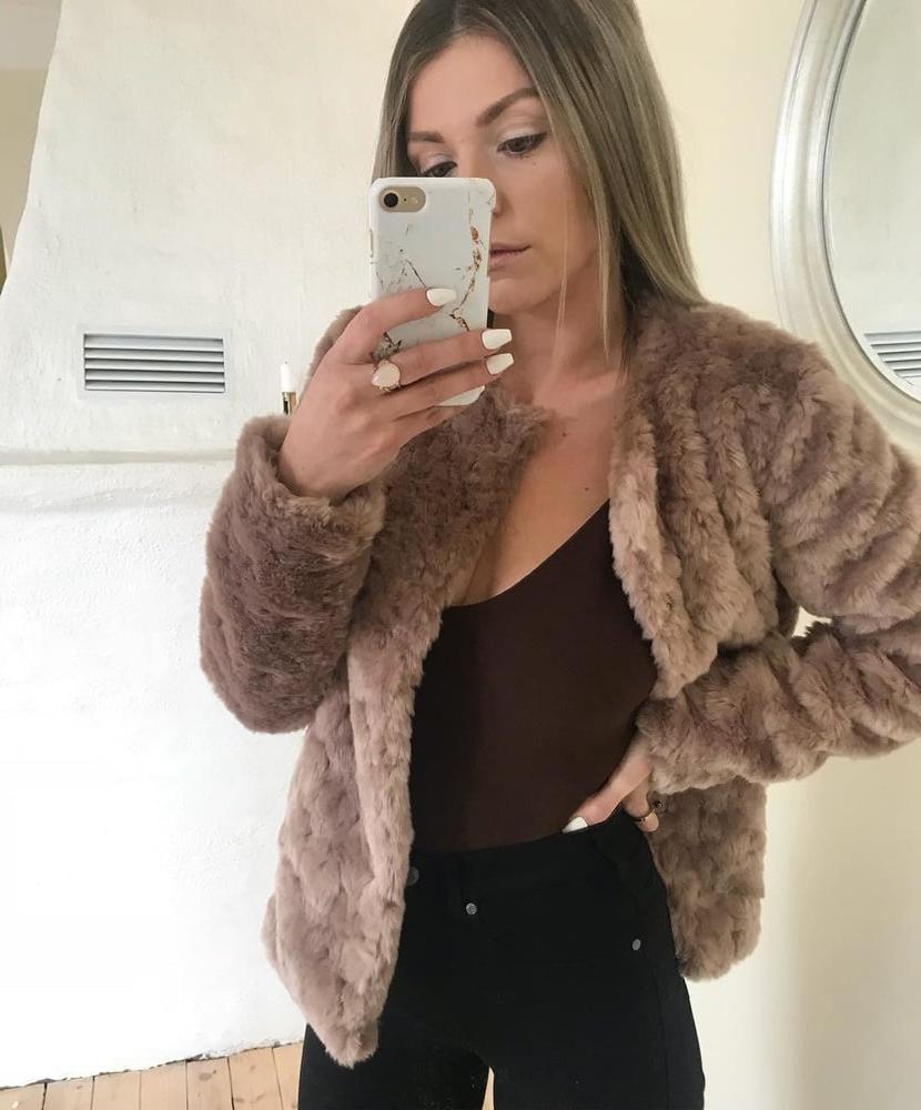 25P Swedish MILF