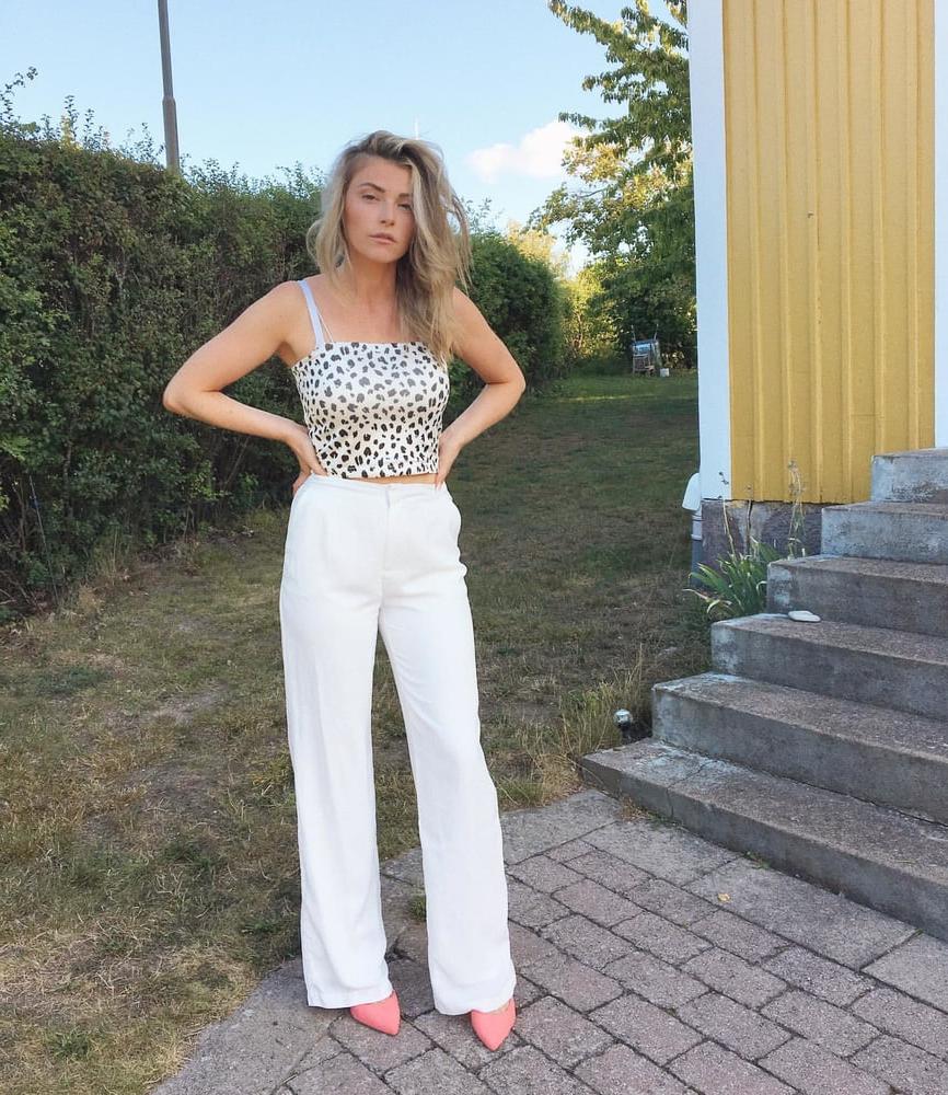25P Swedish MILF