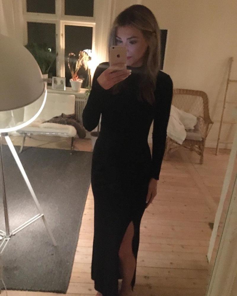 25P Swedish MILF